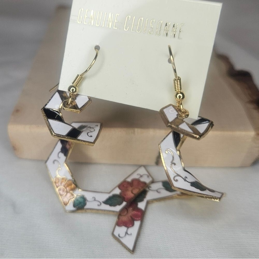 Vintage New Deadstock 1970s Cloisonne Spiral Earrings White And Pink 2.5" NWT